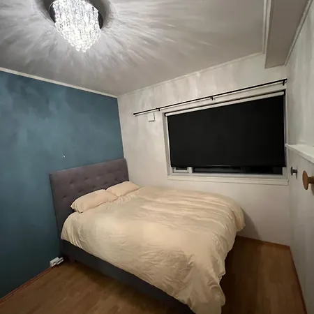 Cozy With Three Bedrooms And Parking * Tromsø